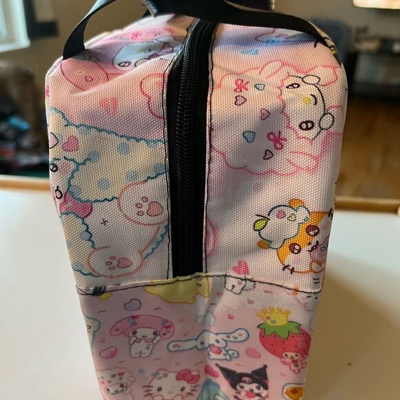 Hello Kitty & Friends Insulated Lunch Bag - Picture 4 of 9